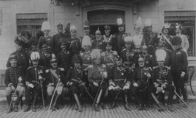 Conrad in 1910 4th from right at the Swiss army 2nd Corps manouvres with senior foreign army officers. Click to enlarge.